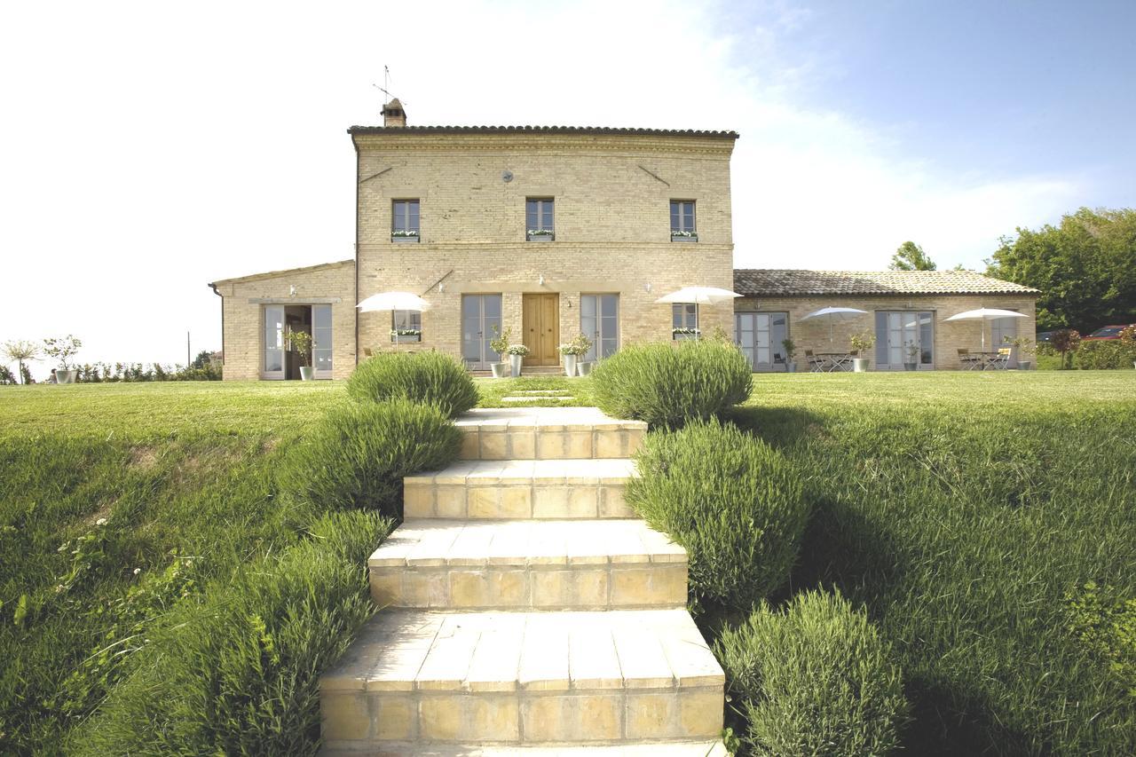 Casa San Ruffino Bed and Breakfast Montegiorgio Exteriör bild
